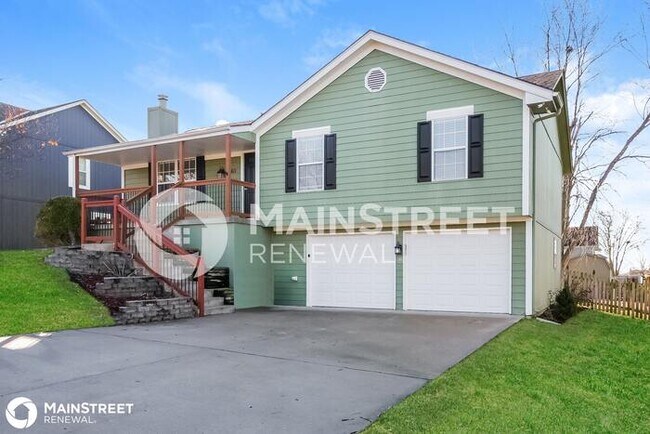 Foto del edificio - 1611 ROBERTA DR, RAYMORE, MO 64083