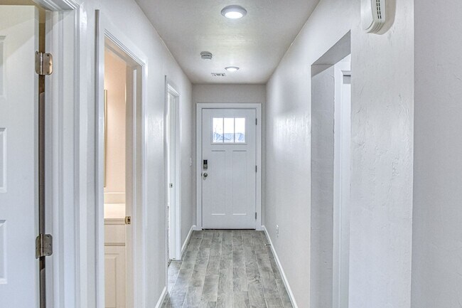 Building Photo - Brand New Construction! Lawn care provided!