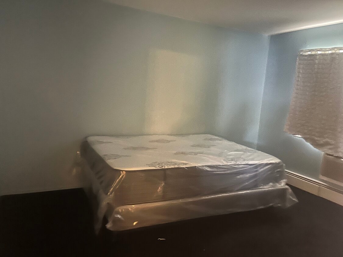 Foto principal - 250 Beechwood Ave