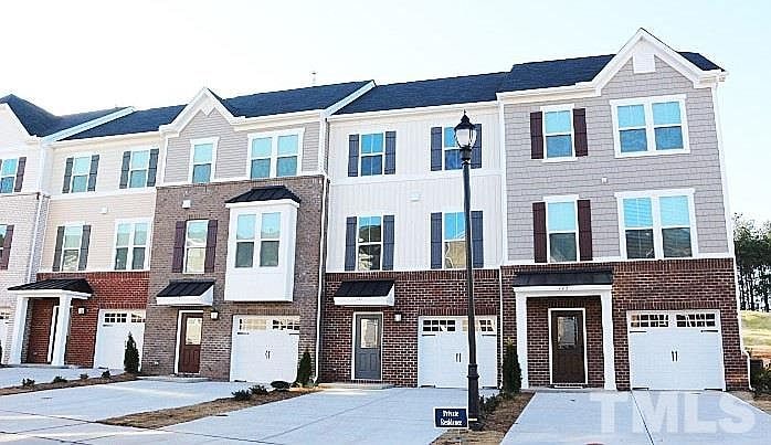 Primary Photo - Room in Townhome on Suffield Way