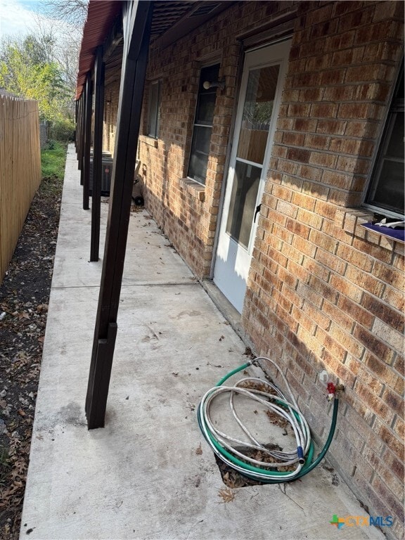 Building Photo - 510 N Bauer St