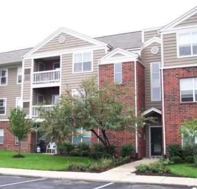 Building Photo - 125 Glengarry Dr