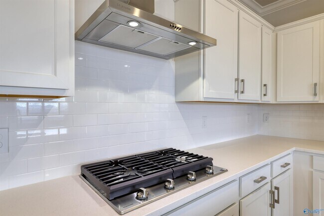 Building Photo - 110 Clift Crk Dr