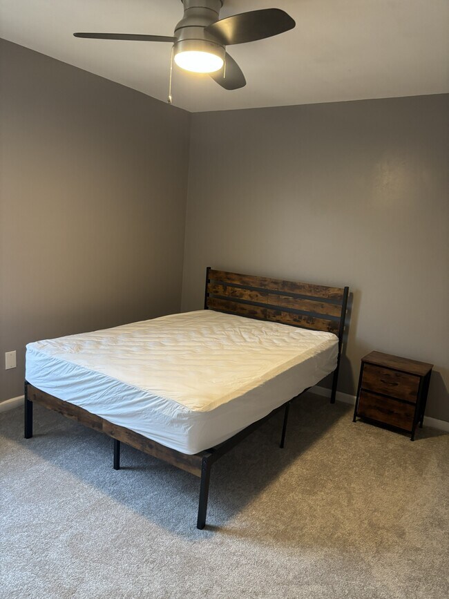 Foto del edificio - 559 Woodlawn Ave NW