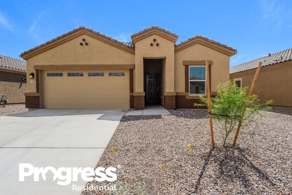 Primary Photo - 9301 W Creosote Rain Dr