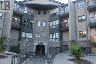 Building Photo - 5 Jacksway Crescent