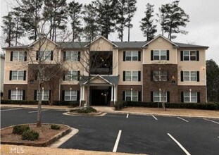 Building Photo - 5104 Fairington Ridge Cir