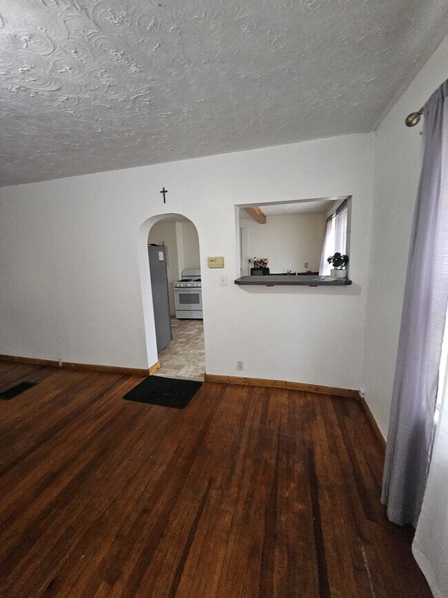 Foto del edificio - 3209 Saratoga Ave