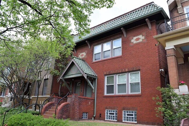Foto del edificio - 3509 Connecticut St