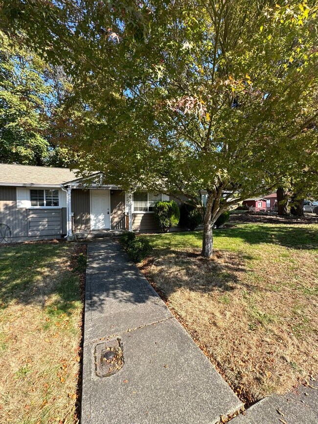 Foto del edificio - Cozy 2 Bedroom Unit in Lakewood