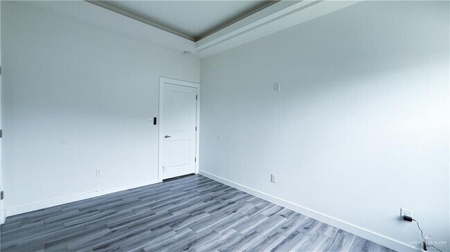 Building Photo - 1201 E Iris Ave
