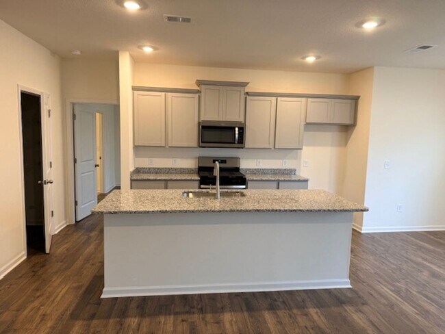 Foto del edificio - Maryville 37803 - Brand New Build in Maryville! 5 bedroom, 3.5 bath home - Contact Troy Adams (86...