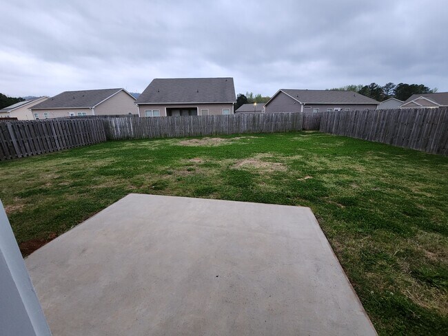 Patio trasero - 4 Songberry Ct SW