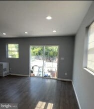 Building Photo - 6913 Annapolis Rd