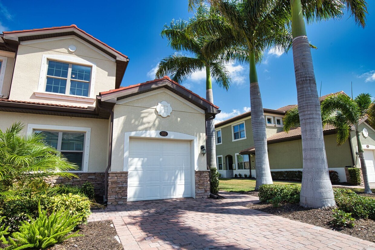 101 Porta Vecchio Bnd, Nokomis, FL 34275 Townhome Rentals in Nokomis