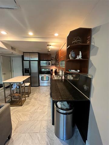 Foto del edificio - 4425 Travis St