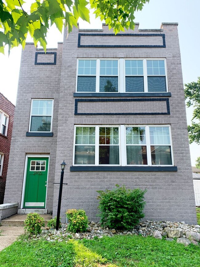 Building Photo - 2450 Cleveland Blvd