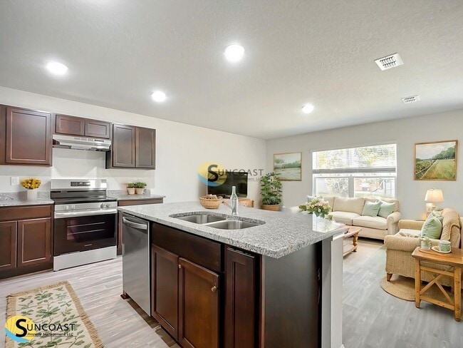 Foto del edificio - 61 Rose Dr