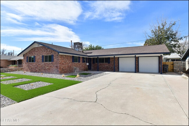 Foto del edificio - 3217 Wedgewood Dr