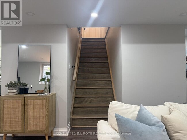 Building Photo - 56 Hickling Trail