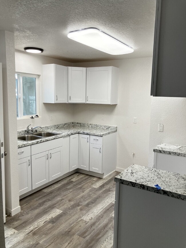 Building Photo - Newly Remodeled Home for Lease 412 N Stree...