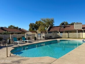 Building Photo - 1500 N Sunview Pkwy