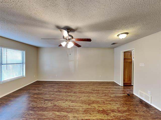 Building Photo - 932 Southmoor Dr