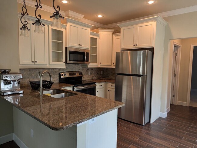 Foto del edificio - Townsend - 3 Bed 3 Bath Townhome