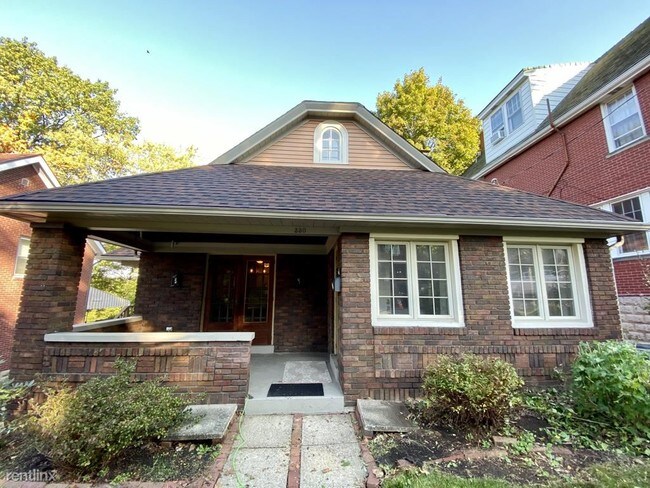 Building Photo - 3 br, 2 bath House - 330 McCully St