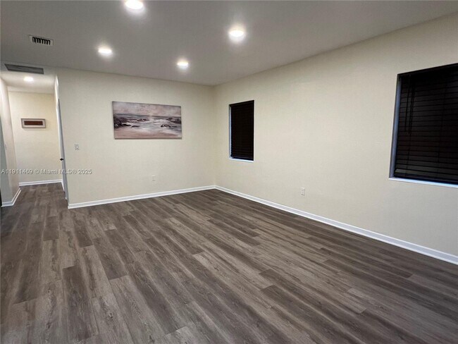 Foto del edificio - 189 Glendale Dr