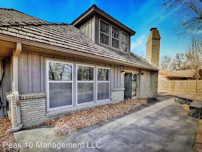 Building Photo - 3 br, 2.5 bath House - 720 N Stratford