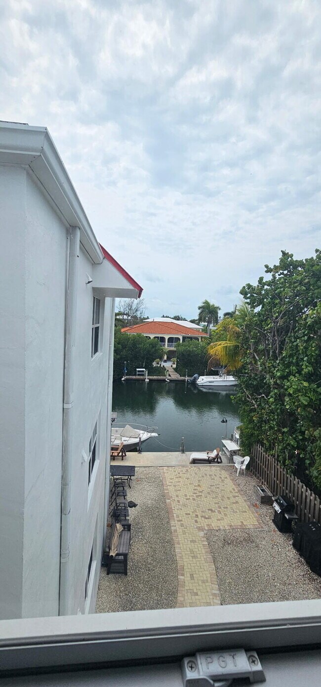 Foto del edificio - 605 Sombrero Beach Rd