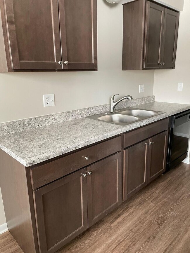 Williamsburg Apartments Apartments in Battle Creek, MI