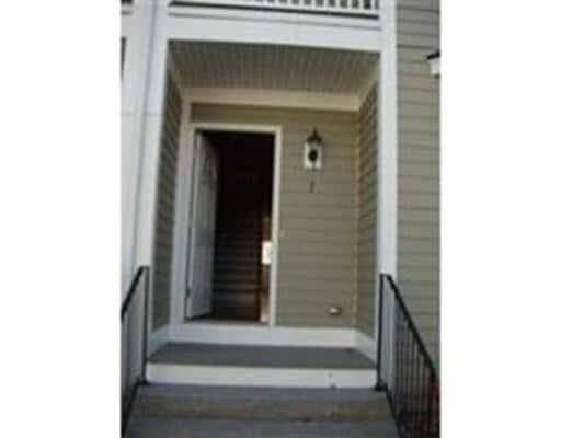 Building Photo - 7 Conover Way