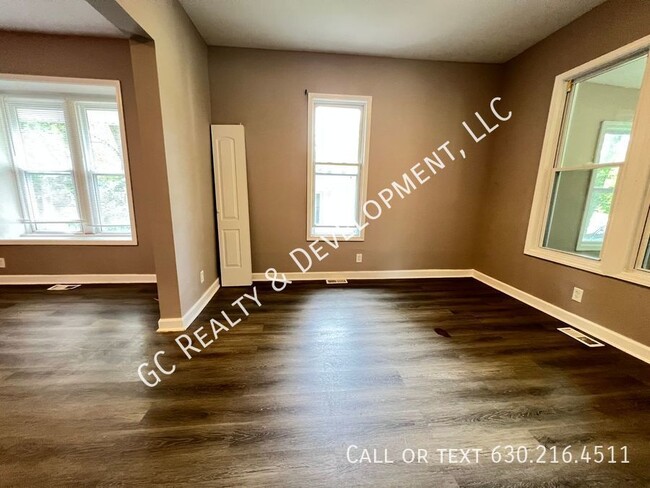 Building Photo - ***GLENWOOD DETACHED HOME / 3 BDRM - 1 BTH...