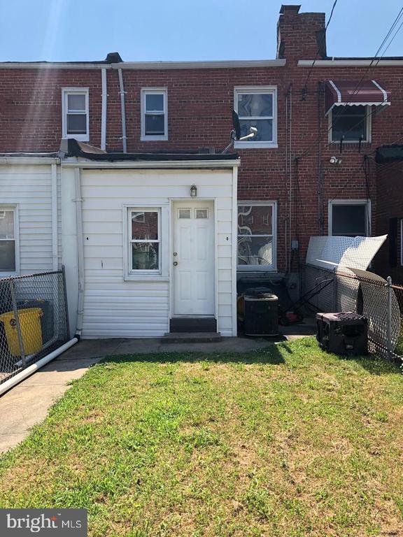 Foto del edificio - 3312 Parklawn Ave