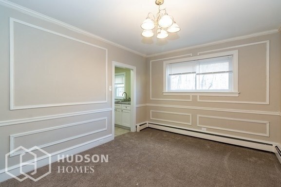 Foto del edificio - 6617 Morris Park Rd