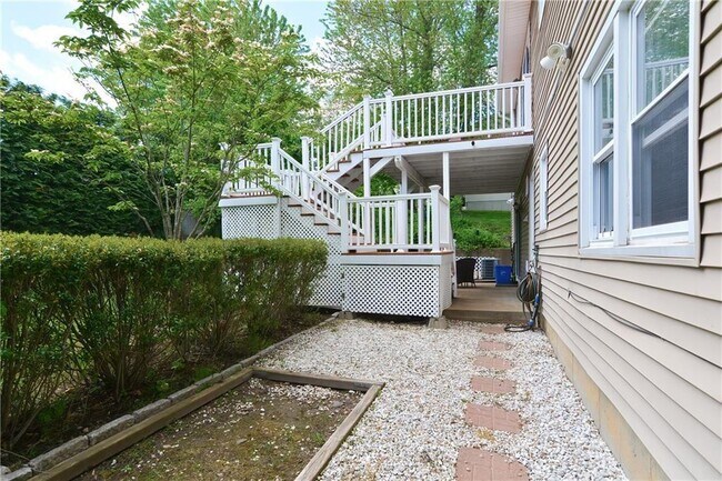 Foto del edificio - 1470 Cranston St