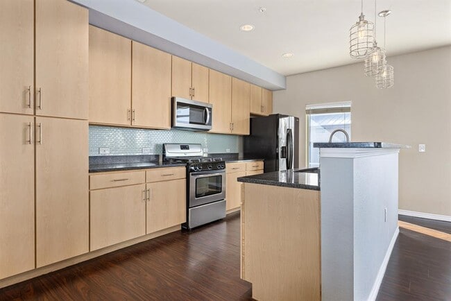 Building Photo - 2606 Wilson St