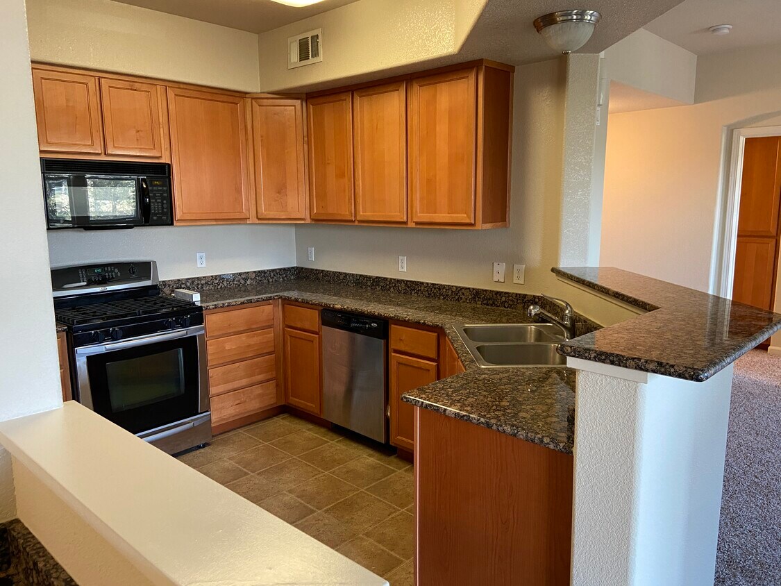 1300 Moon Cir Unit 1328, Folsom, CA 95630 Condo for Rent in Folsom