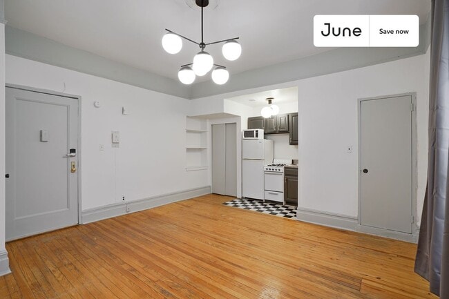 Building Photo - 471 Central Park W