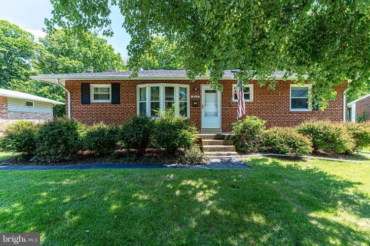 603 Alma St SE, Vienna, VA 22180 House for Rent in Vienna, VA