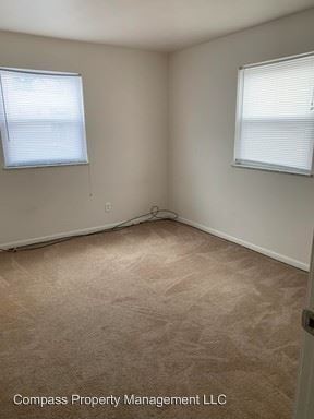 Building Photo - 268 Meadow Dr