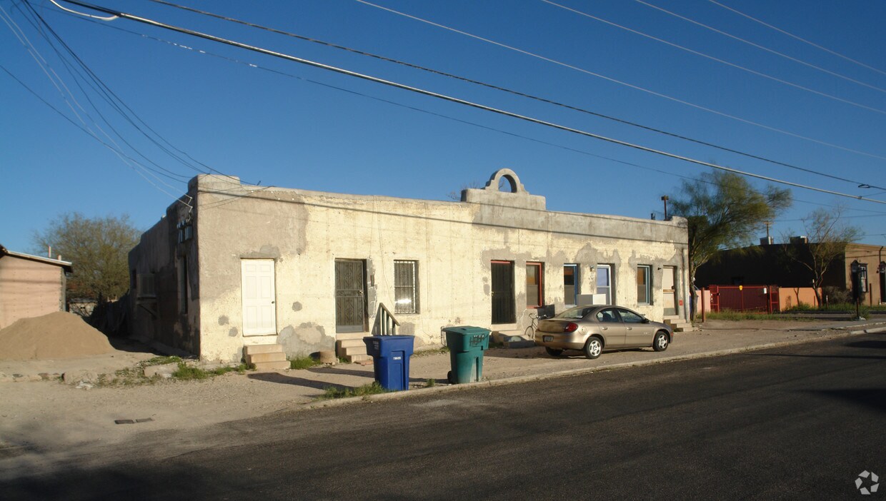 Primary Photo - 829-835 S 8th Ave
