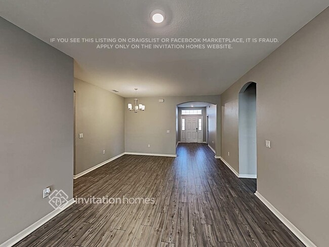 Building Photo - 165 St Thomas Dr