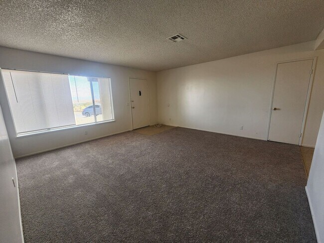 Foto del edificio - **Move In Speacial $100 Off 1st Month's Re...