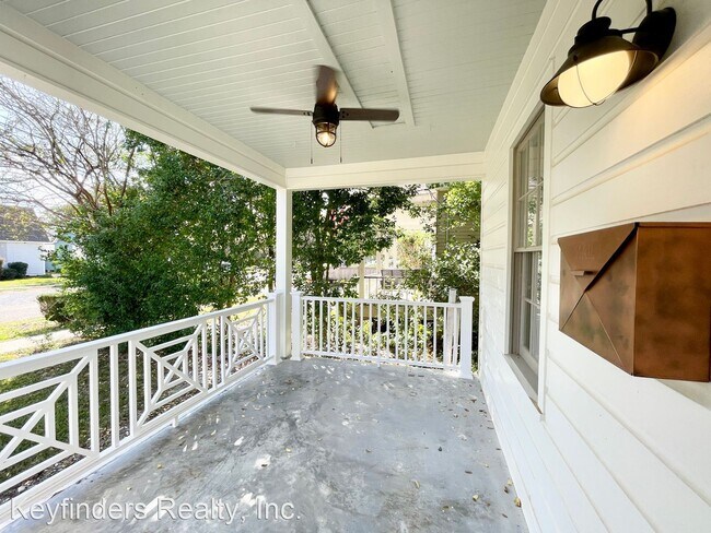 Building Photo - 2 br, 2 bath House - 1460 St Rose Ave.