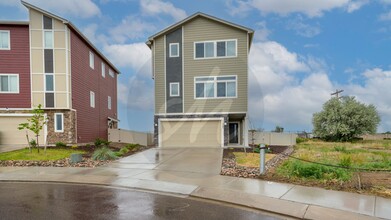 Building Photo - 11347 Pura Vida Wy