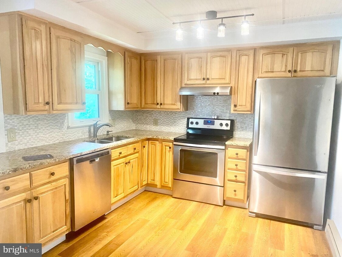 524 Whitacre St, Winchester, VA 22601 House Rental in Winchester, VA