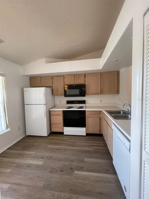 Foto del edificio - 13828 Timberbrooke Dr